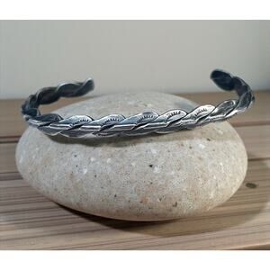 Vintage Native Navajo Sterling Silver Cuff Rope Bracelet Unsigned
